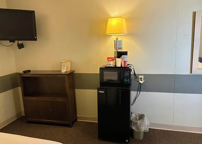 Boarders Inn & Suites By Cobblestone Hotels - Broken Bow